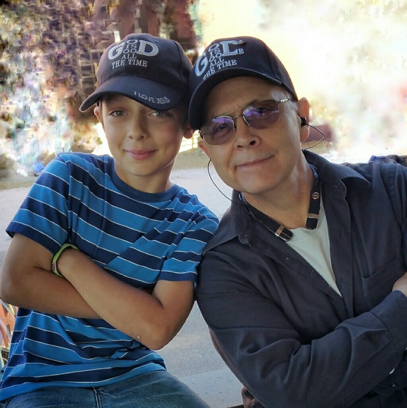 Sharing a Love of Art and Fashion - Picture 4 of 8